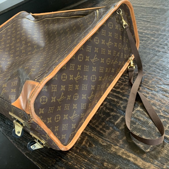 Vintage 1980s Louis Vuitton Suitcase w/Wheels ✅ AUTHENTICATED BY POSHMARK✅ - Picture 11 of 12